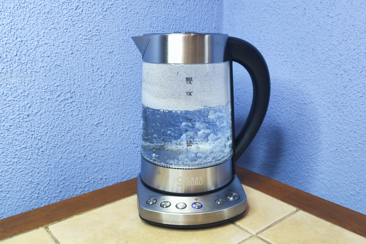 Умный чайник Самоварин: Ваш идеальный помощник на кухне