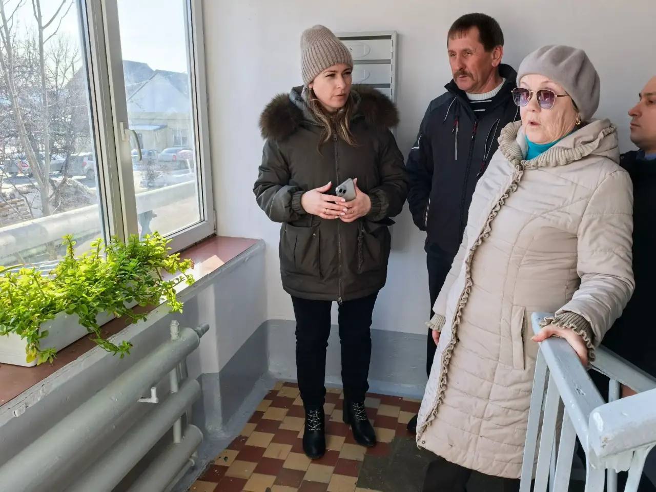 И.о. начальника Государственной жилищной инспекции Курганской области Елена Хромова в рамках рабочего выезда в Шадринск совместно с руководителем Комитета городского хозяйства администрации города Владимиром Егоровым... И.о. начальника Государственной жилищной инспекции Курганской области Елена Хромова в рамках рабочего выезда в Шадринск совместно с руководителем Комитета городского хозяйства администрации города Владимиром Егоровым...