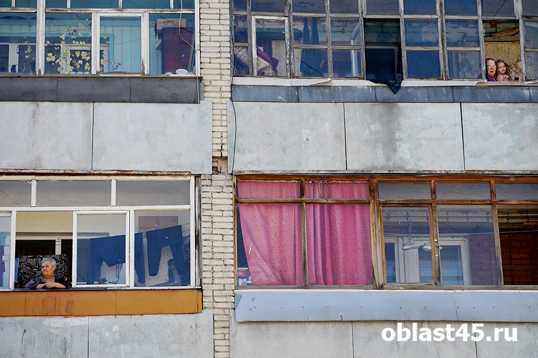 За хлам на балконе курганцам грозит штраф до 1 млн рублей или 7 лет тюрьмы