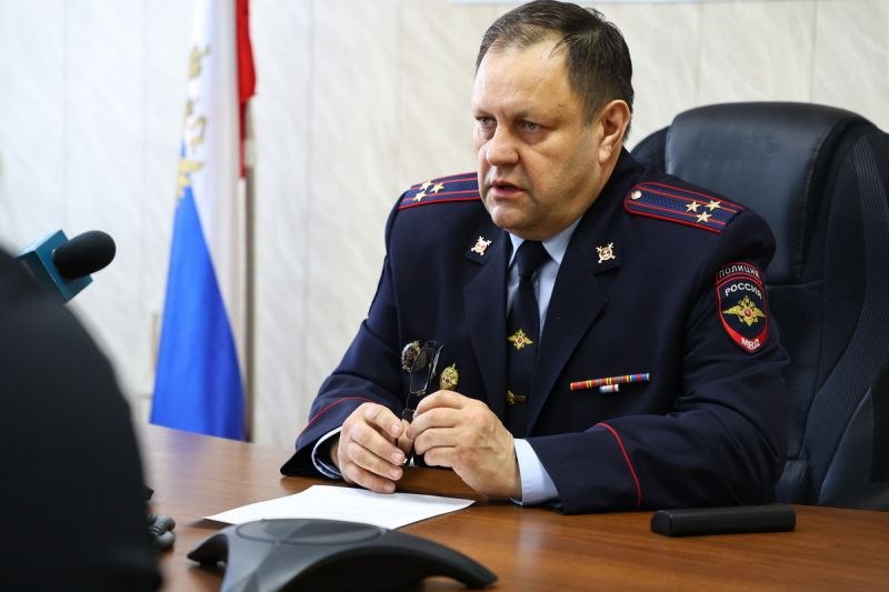 Сотрудники шадринской полиции и общественники встретились с представителями банковских учреждений и ведущих сотовых операторов Сотрудники шадринской полиции и общественники встретились с представителями банковских учреждений и ведущих сотовых операторов