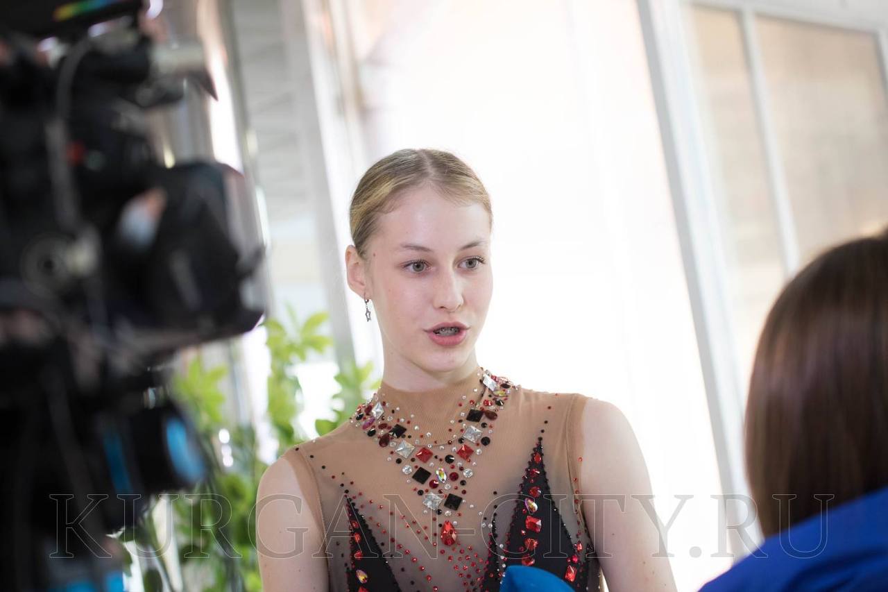 Сегодня на базе ледовой арены «Юность» состоялось торжественное открытие Первенства города Кургана по фигурному катанию на коньках Сегодня на базе ледовой арены «Юность» состоялось торжественное открытие Первенства города Кургана по фигурному катанию на коньках