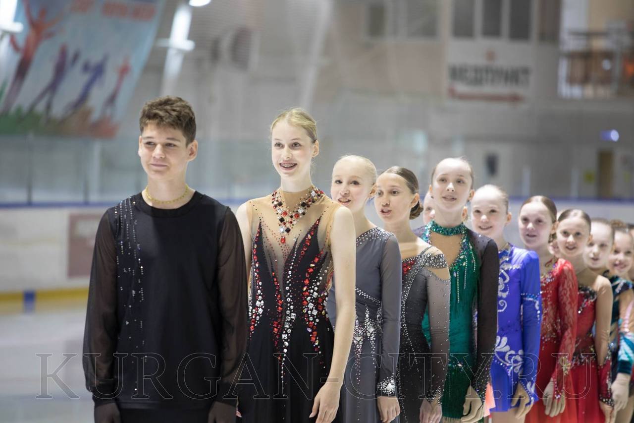 Сегодня на базе ледовой арены «Юность» состоялось торжественное открытие Первенства города Кургана по фигурному катанию на коньках Сегодня на базе ледовой арены «Юность» состоялось торжественное открытие Первенства города Кургана по фигурному катанию на коньках