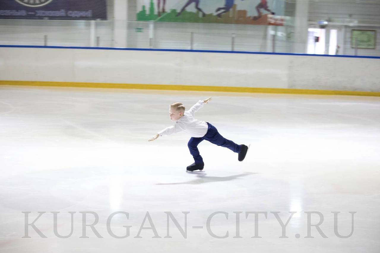 Сегодня на базе ледовой арены «Юность» состоялось торжественное открытие Первенства города Кургана по фигурному катанию на коньках Сегодня на базе ледовой арены «Юность» состоялось торжественное открытие Первенства города Кургана по фигурному катанию на коньках