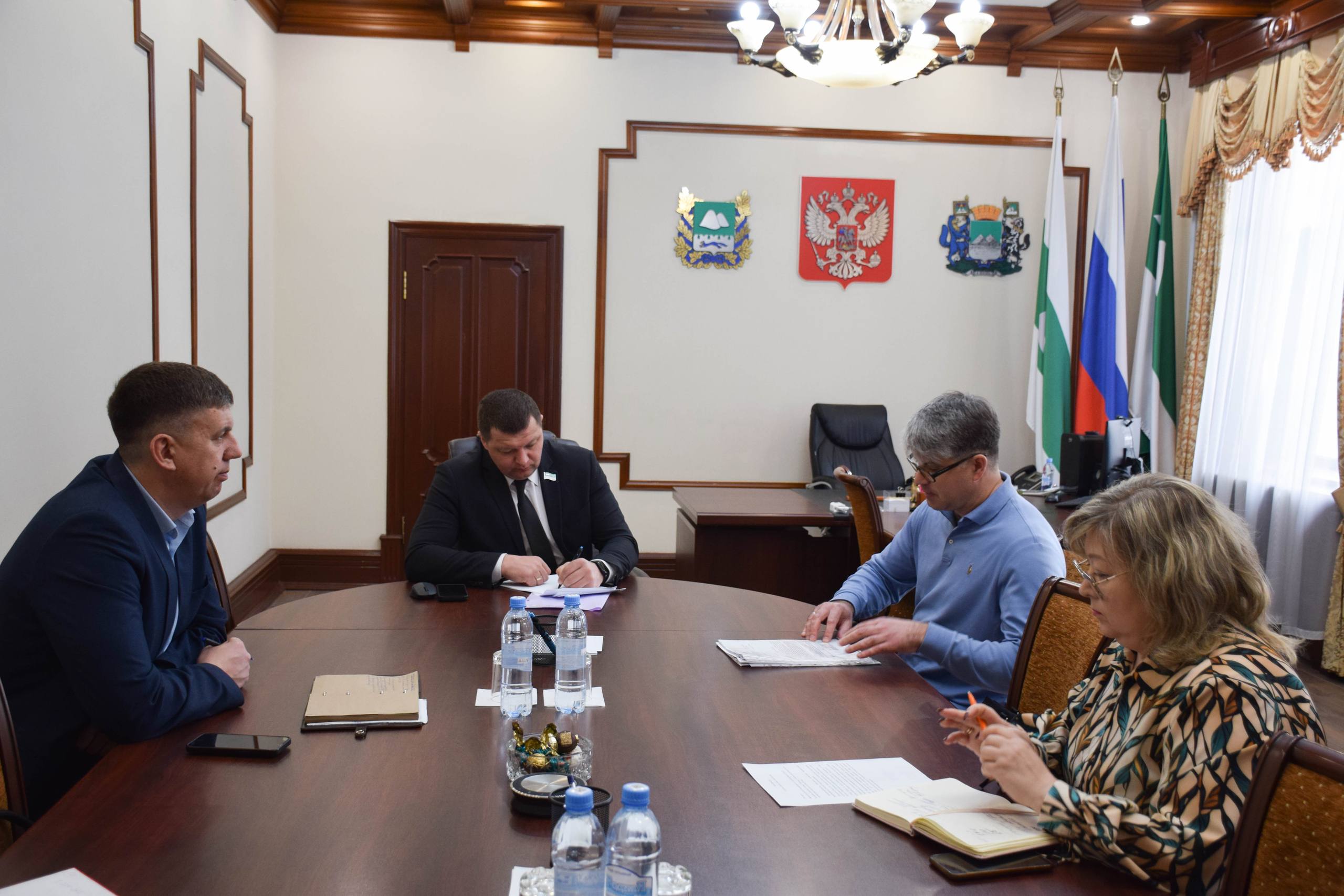 Антон Науменко: Провёл очередной приём граждан по личным вопросам Антон Науменко: Провёл очередной приём граждан по личным вопросам