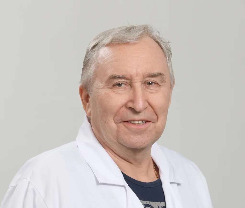 Более 50 лет спасал жизни: в Кургане скончался выдающий хирург Валерий Шабалин