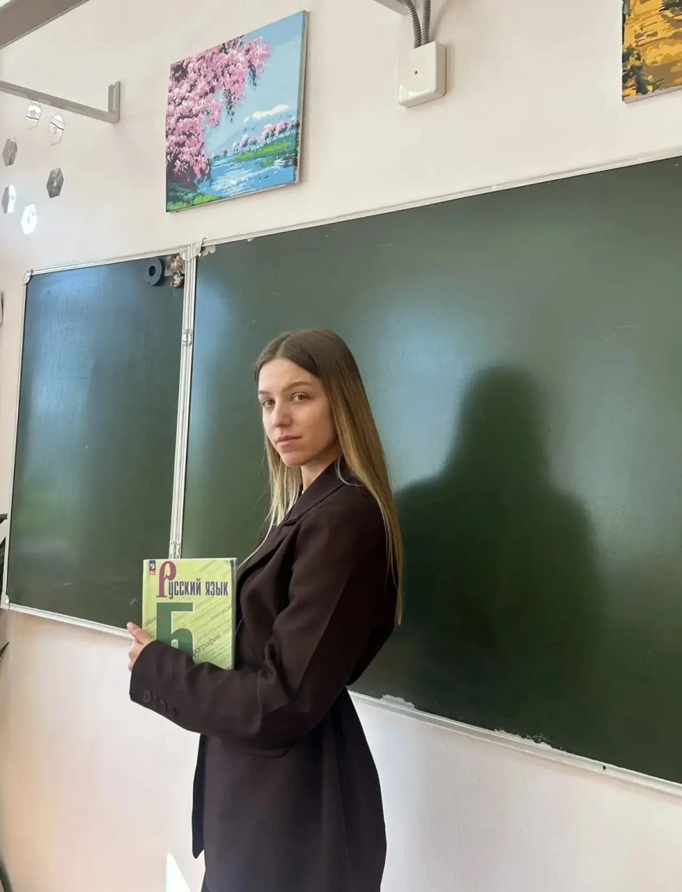 Учитель русского языка и литературы Дарья Патракеева из Шадринского округа в числе 100 молодых педагогов, которые в этом году отмечены грантами губернатора