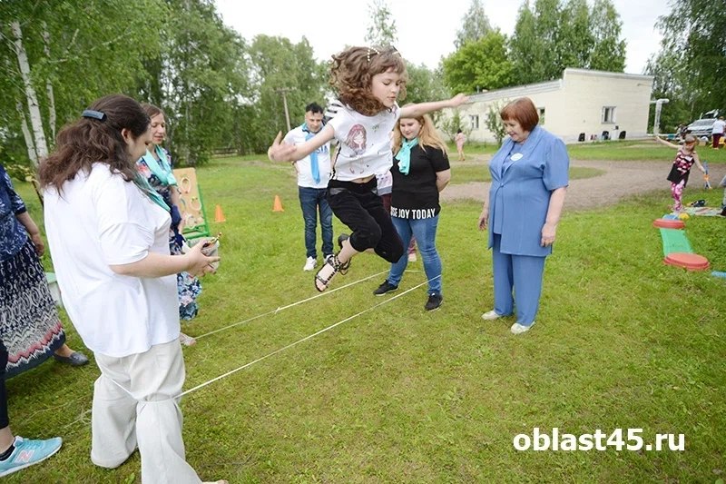 В лагерях Курганской области на тематических сменах отдохнут более 6 000 детей