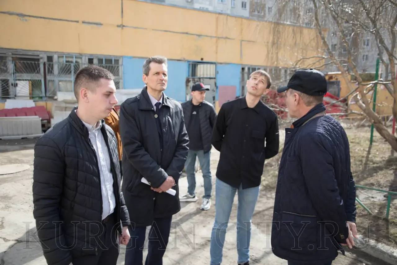 В Кургане продолжается сезон субботников В Кургане продолжается сезон субботников