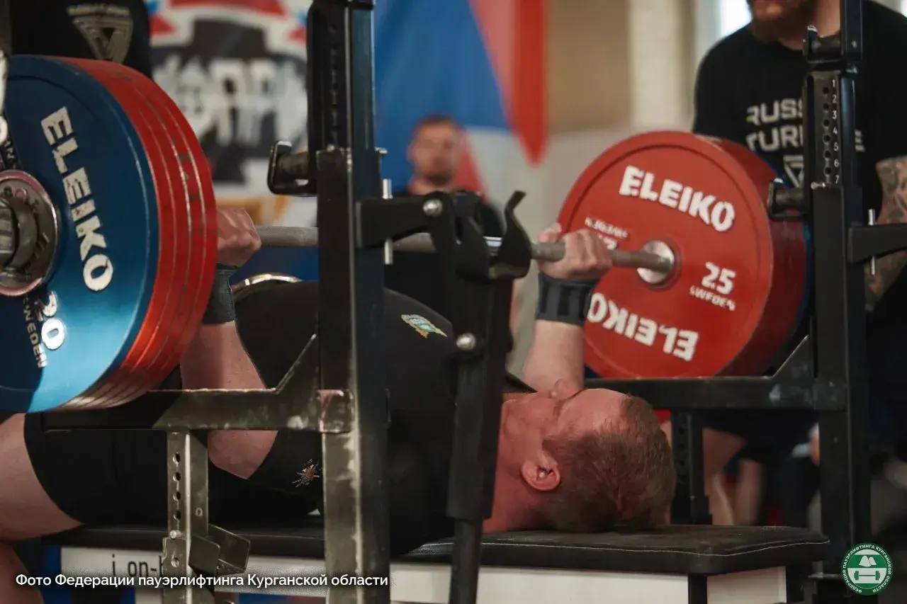 Женская сборная Курганской области второй раз подряд одержала победу на чемпионате России по пауэрлифтингу Женская сборная Курганской области второй раз подряд одержала победу на чемпионате России по пауэрлифтингу