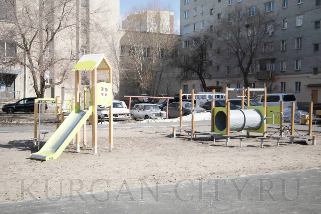 В Кургане продолжается сезон субботников В Кургане продолжается сезон субботников