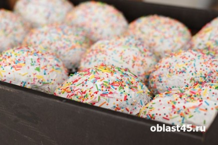 В Великую Субботу курганцы смогут освятить пасхальные куличи в любом храме