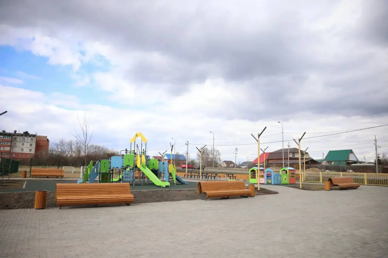 В Новом поселке Шадринска идет капитальный ремонт Дома культуры «Созвездие», в котором занимаются творчеством порядка 400 человек В Новом поселке Шадринска идет капитальный ремонт Дома культуры «Созвездие», в котором занимаются творчеством порядка 400 человек