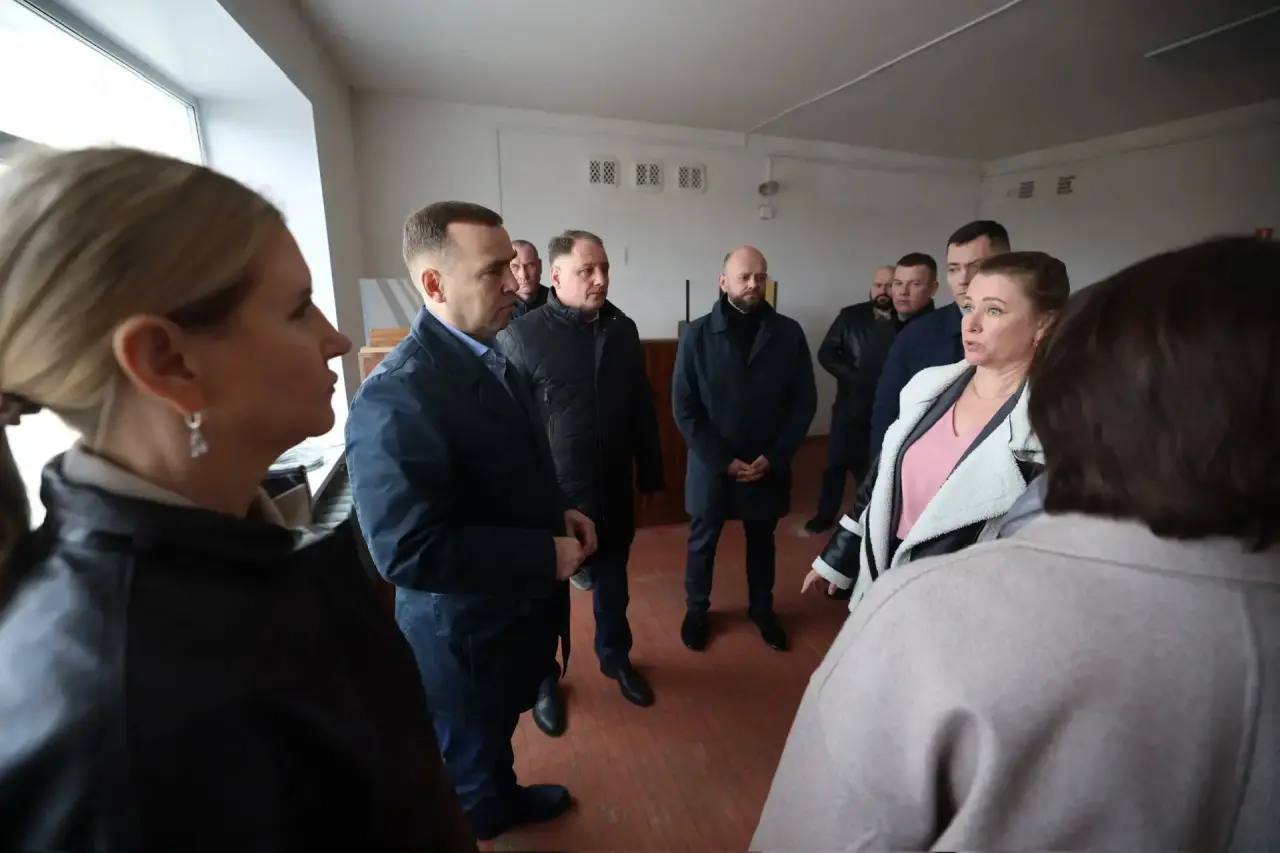 В Новом поселке Шадринска идет капитальный ремонт Дома культуры «Созвездие», в котором занимаются творчеством порядка 400 человек