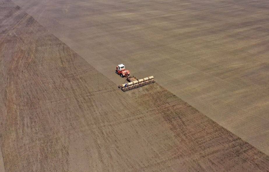 Губернатор Вадим Шумков поставил задачи по завершению подготовки к посевной кампании