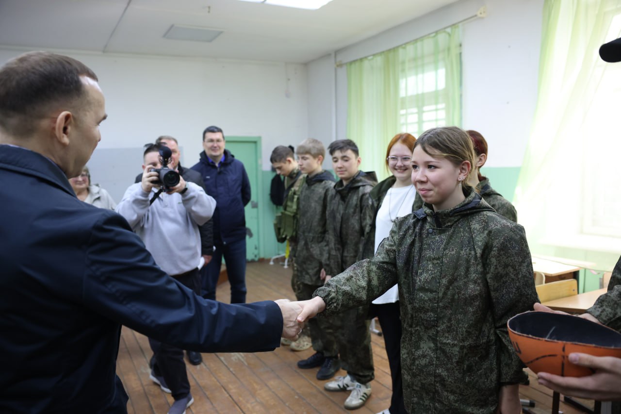 Губернатор Вадим Шумков поставил задачи по ремонту образовательных объектов в Шадринске Губернатор Вадим Шумков поставил задачи по ремонту образовательных объектов в Шадринске