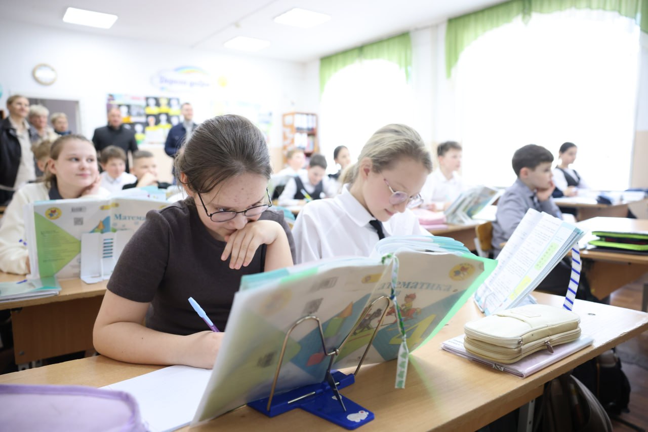 Губернатор Вадим Шумков поставил задачи по ремонту образовательных объектов в Шадринске Губернатор Вадим Шумков поставил задачи по ремонту образовательных объектов в Шадринске