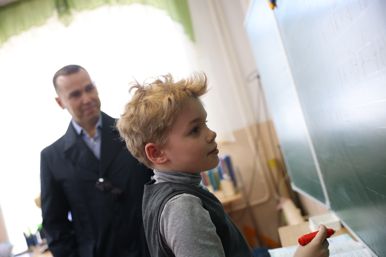 Губернатор Вадим Шумков поставил задачи по ремонту образовательных объектов в Шадринске Губернатор Вадим Шумков поставил задачи по ремонту образовательных объектов в Шадринске