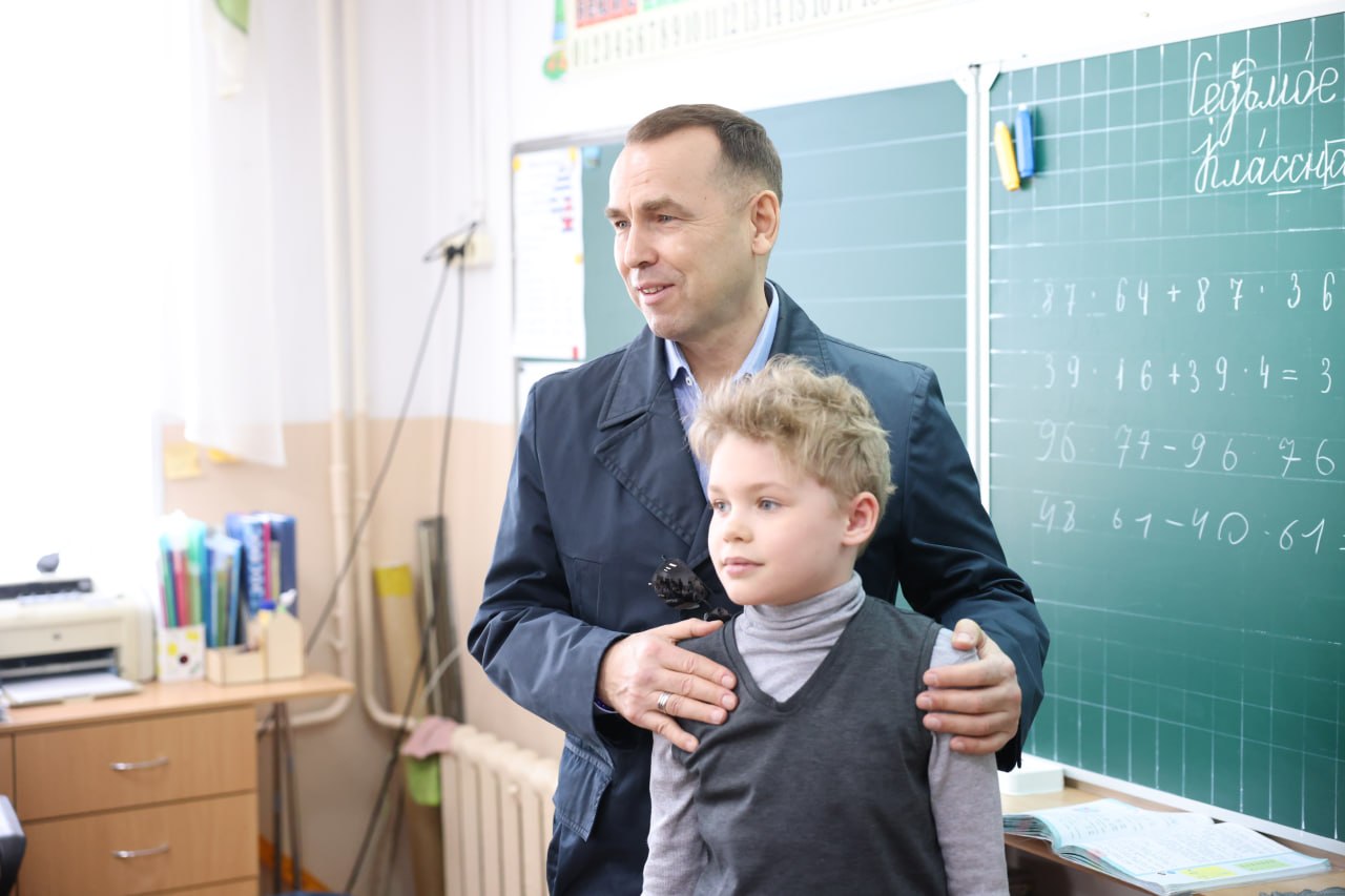 Губернатор Вадим Шумков поставил задачи по ремонту образовательных объектов в Шадринске