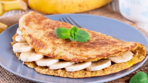 Овсяноблин с бананом и творогом — полезный завтрак без лишних калорий