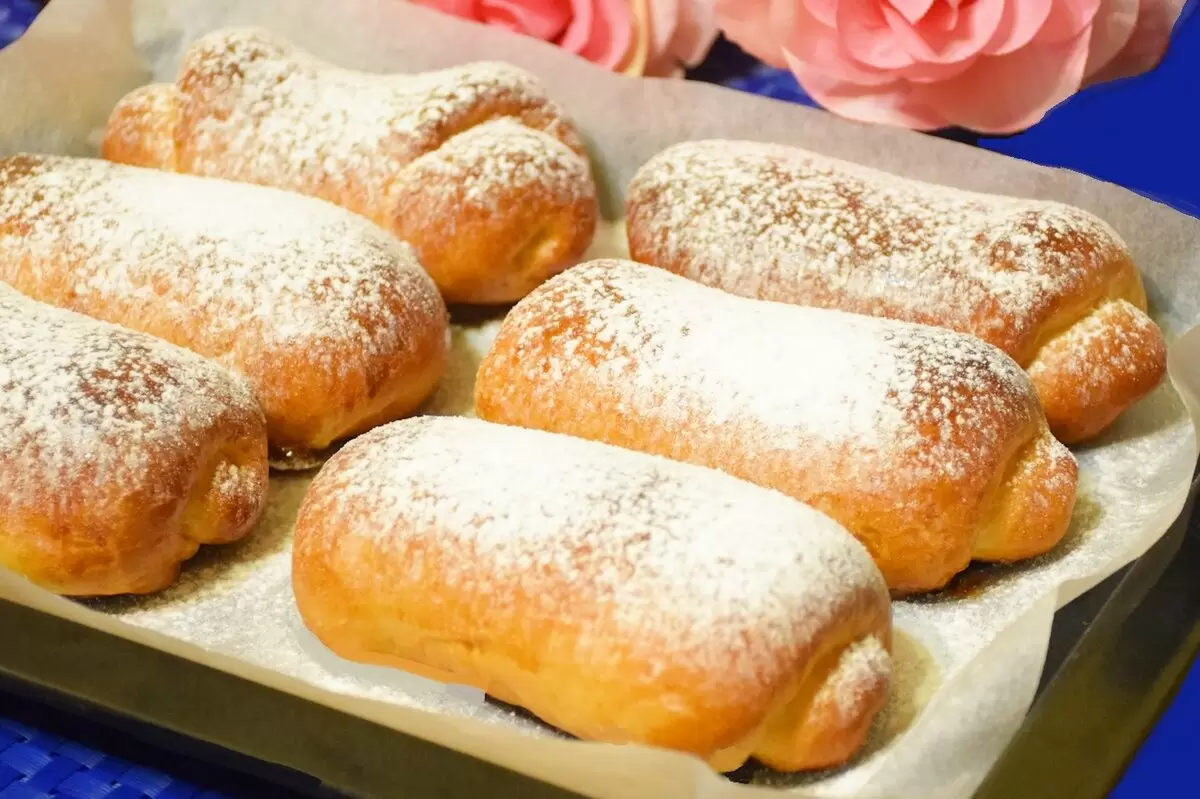 Нежные венские булочки с яблочным повидлом: идеальный рецепт для домашней выпечки