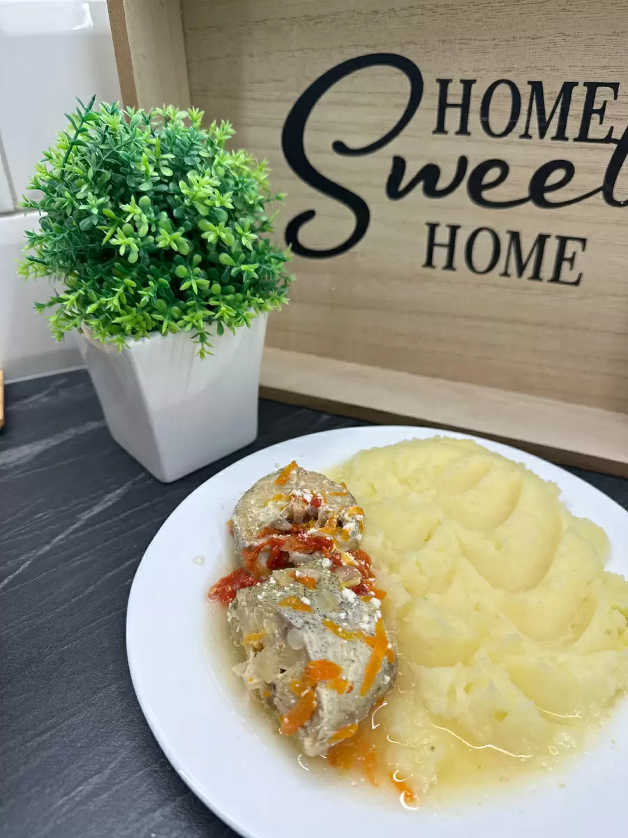 Тушёный минтай с овощами: быстрый и полезный ужин для всей семьи