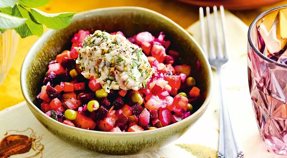 Новый год без майонеза: 10 оригинальных салатов для праздничного стола