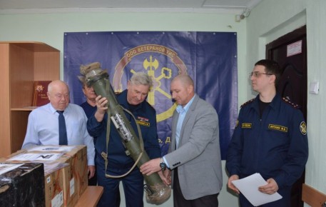 В Курган из зоны СВО привезли трофейные гранатомёты