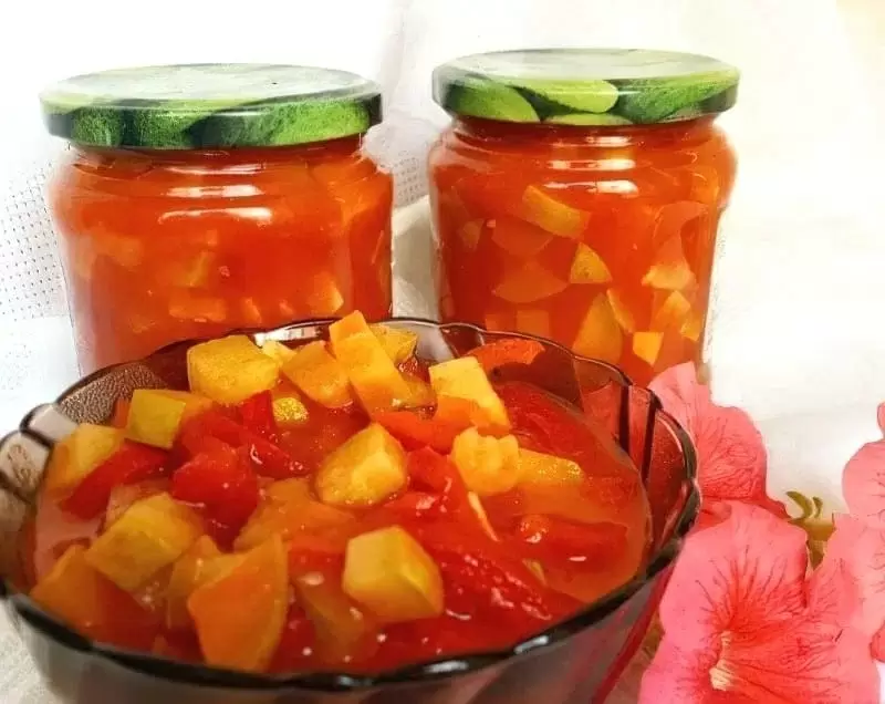 Как превратить изобилие кабачков в зиму: готовим вкусное лечо за считанные минуты