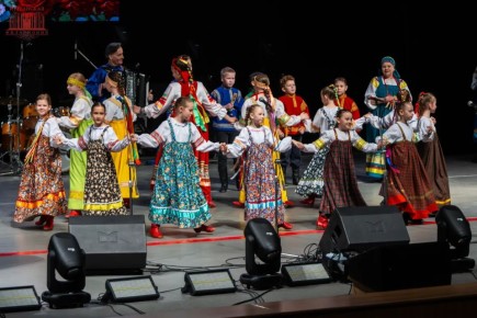 В минувшую субботу в областной филармонии прошел юбилейный концерт, посвящённый 50-летию Детской школы искусств №1 Кургана