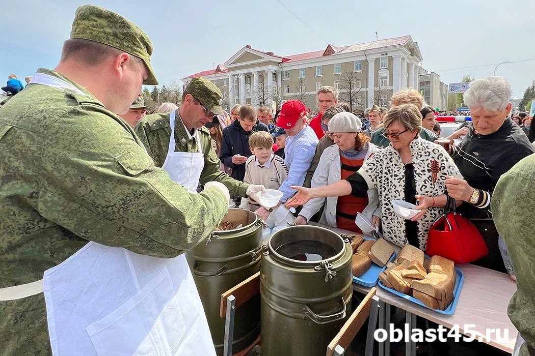 Беляши, сувениры и мороженое: что будет разрешено продавать в Кургане в День Победы