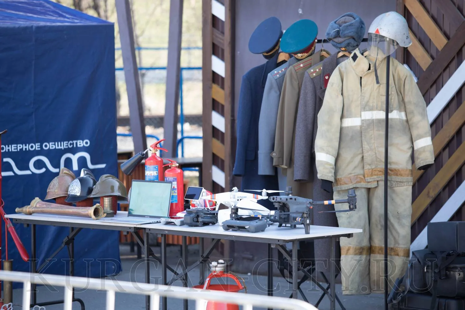 В Кургане проходят соревнования на лучшую команду МЧС России в УрФО по ликвидации ЧС на автотранспорте В Кургане проходят соревнования на лучшую команду МЧС России в УрФО по ликвидации ЧС на автотранспорте