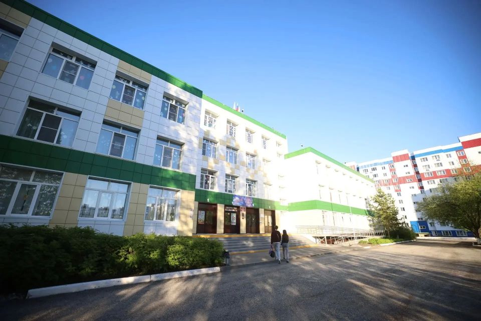 Вадим Шумков: Встреча с ребятами старших классов 56-й школы города Кургана Вадим Шумков: Встреча с ребятами старших классов 56-й школы города Кургана