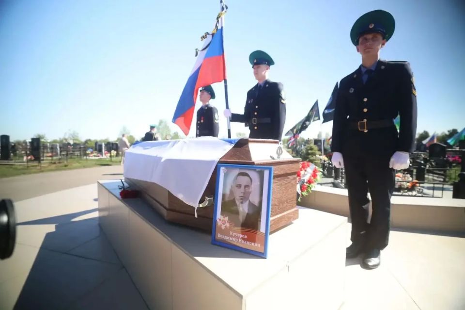 Еще один солдат Великой Отечественной войны похоронен на родной земле Еще один солдат Великой Отечественной войны похоронен на родной земле