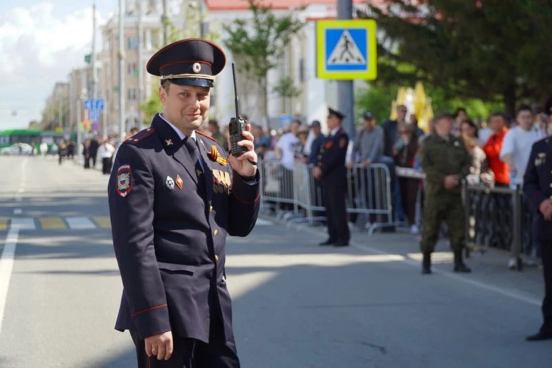 Сотрудники полиции Зауралья обеспечили охрану порядка при проведении праздничных мероприятий, посвященных Дню Победы Сотрудники полиции Зауралья обеспечили охрану порядка при проведении праздничных мероприятий, посвященных Дню Победы