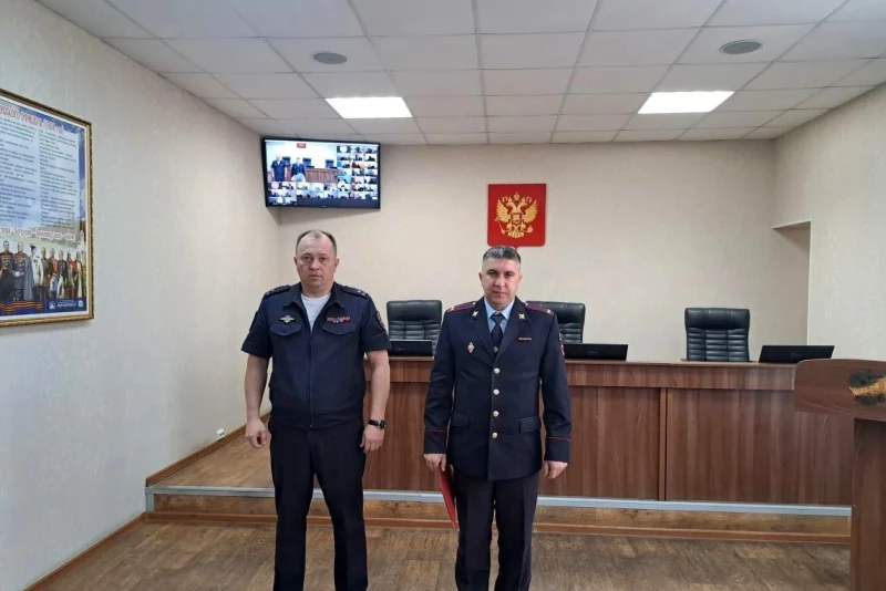 В региональном УМВД поздравили с профессиональным праздником сотрудников охранно-конвойной службы