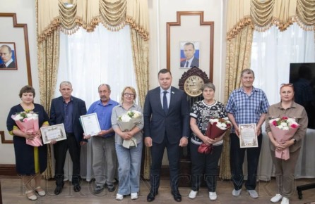 Глава города Кургана Антон Науменко встретился с семьями бойцов, находящихся в зоне СВО