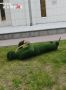 Музыкант возле Курганской филармонии «прилег» отдохнуть