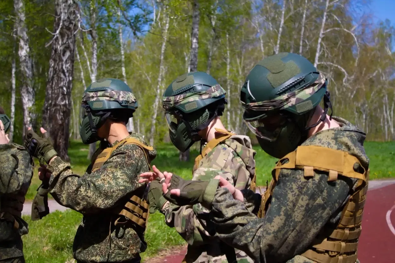 В Курганской области завершился региональный этап военно-патриотической игры «Зарница 2.0». Он прошёл с 10 по 14 мая на базе оздоровительного комплекса «Космос» В Курганской области завершился региональный этап военно-патриотической игры «Зарница 2.0». Он прошёл с 10 по 14 мая на базе оздоровительного комплекса «Космос»