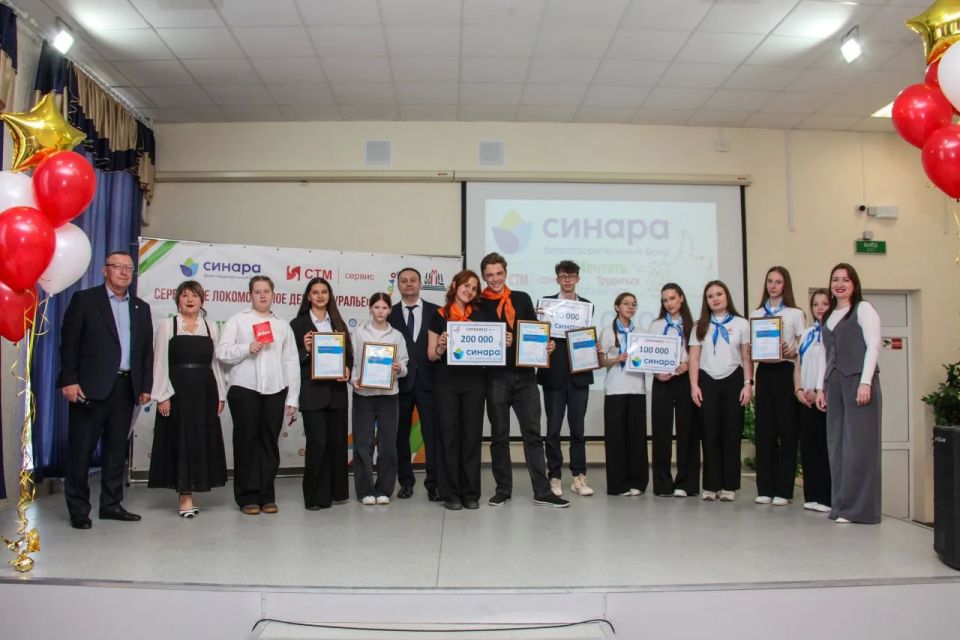 В Кургане на базе муниципального Центра образования прошли финальные этапы межведомственного профориентационного проекта «Точка опоры» В Кургане на базе муниципального Центра образования прошли финальные этапы межведомственного профориентационного проекта «Точка опоры»