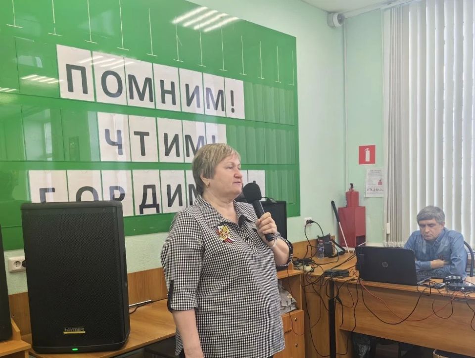 «Помнить. Чтить. Гордиться». В курганском отделении Всероссийского общества слепых вспомнили героев великой Победы «Помнить. Чтить. Гордиться». В курганском отделении Всероссийского общества слепых вспомнили героев великой Победы
