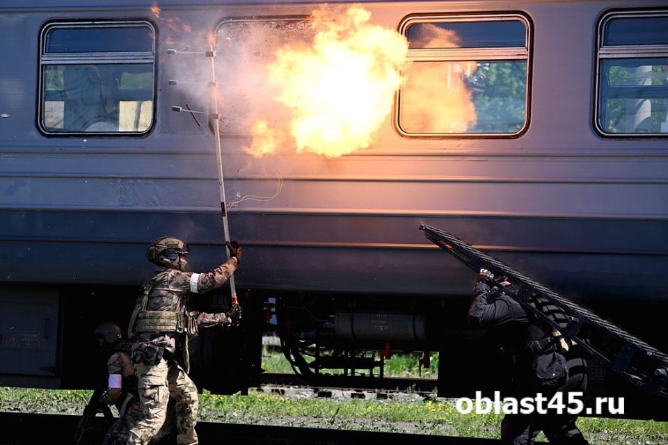 Штурм вагона и пожар в цистерне: как в Кургане прошли учения ФСБ