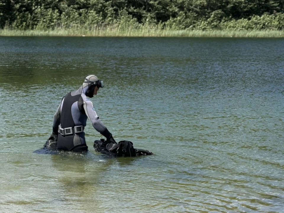 В Кургане водолазы обследовали дно водоемов в местах массового отдыха и купания В Кургане водолазы обследовали дно водоемов в местах массового отдыха и купания