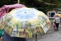 Гроза и порывы ветра. В непогоду горожанам нужно быть осторожными