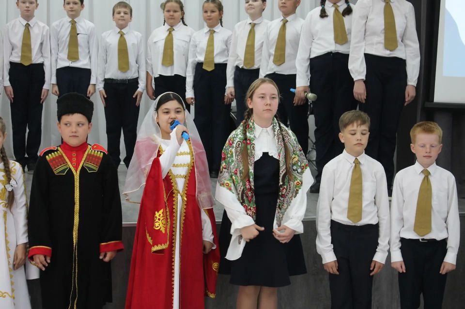 На базе школы № 50 состоялось торжественное награждение победителей и призеров регионального этапа Всероссийской олимпиады школьников, которое стало настоящим праздником для обучающихся города Кургана, чьи знания, высокие... На базе школы № 50 состоялось торжественное награждение победителей и призеров регионального этапа Всероссийской олимпиады школьников, которое стало настоящим праздником для обучающихся города Кургана, чьи знания, высокие...