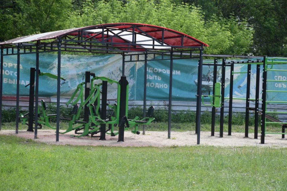 Десятиклассники курганских школ осваивают основы военного дела в лагере имени К.Мяготина Десятиклассники курганских школ осваивают основы военного дела в лагере имени К.Мяготина