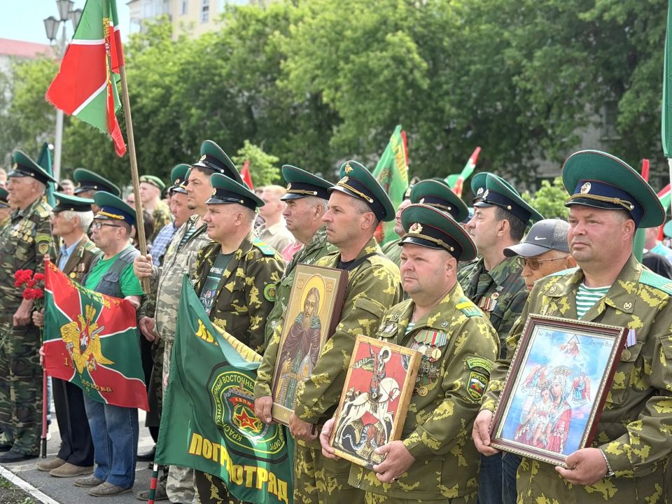 Руководитель следственного управления принял участие в торжественном мероприятии, посвященном Дню пограничника Руководитель следственного управления принял участие в торжественном мероприятии, посвященном Дню пограничника