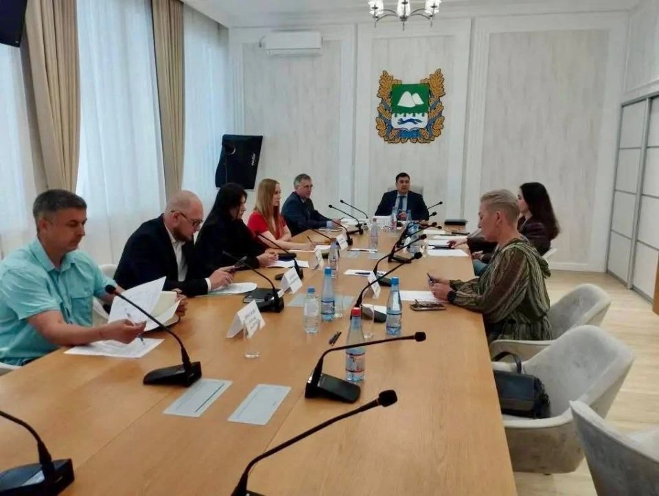 В Кургане обсудили современные подходы к обращению с ТКО В Кургане обсудили современные подходы к обращению с ТКО