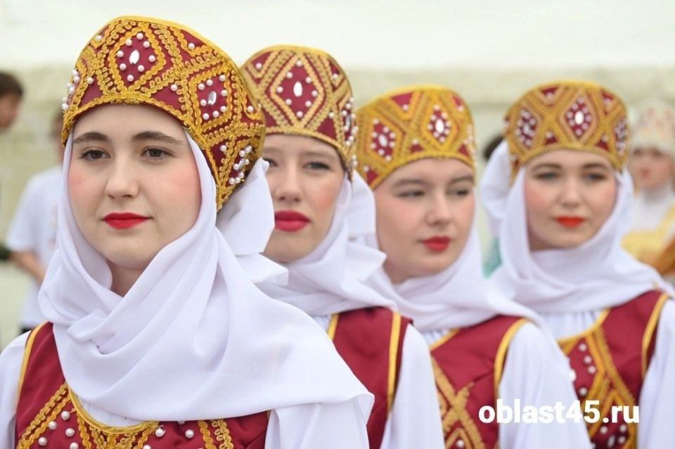 Древние ритуалы, парад кокошников и полёты: как пройдёт «Русское поле» в Кургане