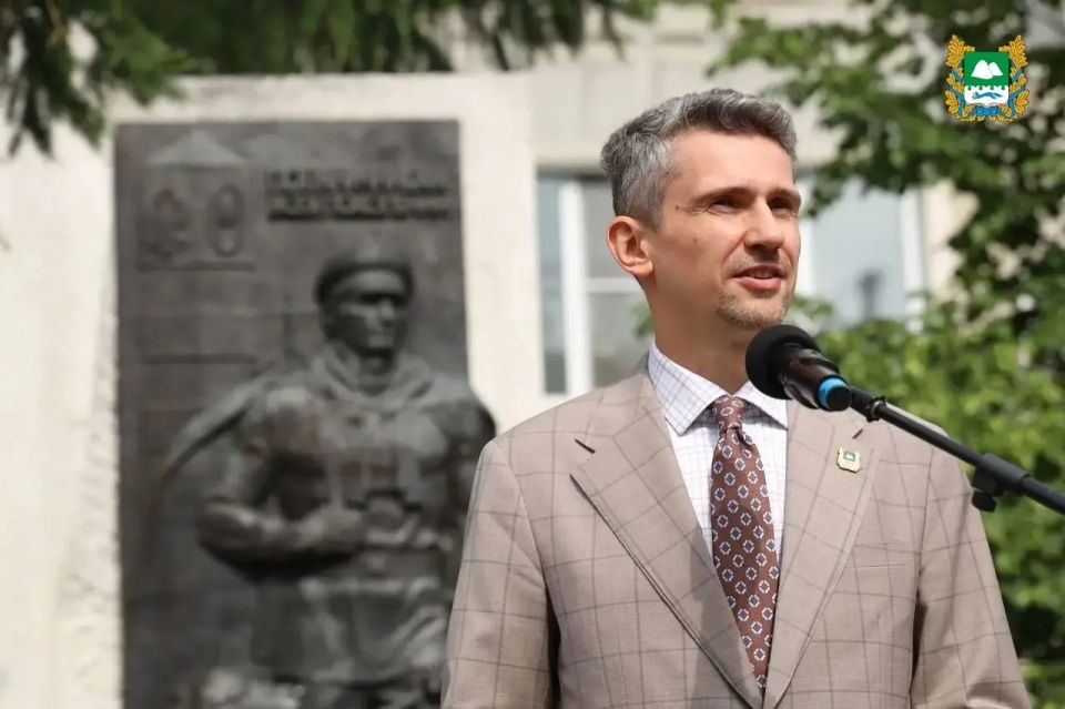 Сегодня, 28 мая, в Кургане прошло торжественное мероприятие, посвященное Дню пограничника Сегодня, 28 мая, в Кургане прошло торжественное мероприятие, посвященное Дню пограничника