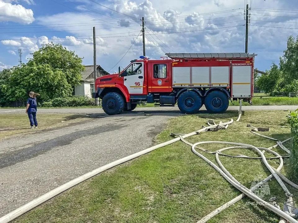 Ветхая проводка стала причиной крупного пожара в Курганской области Ветхая проводка стала причиной крупного пожара в Курганской области
